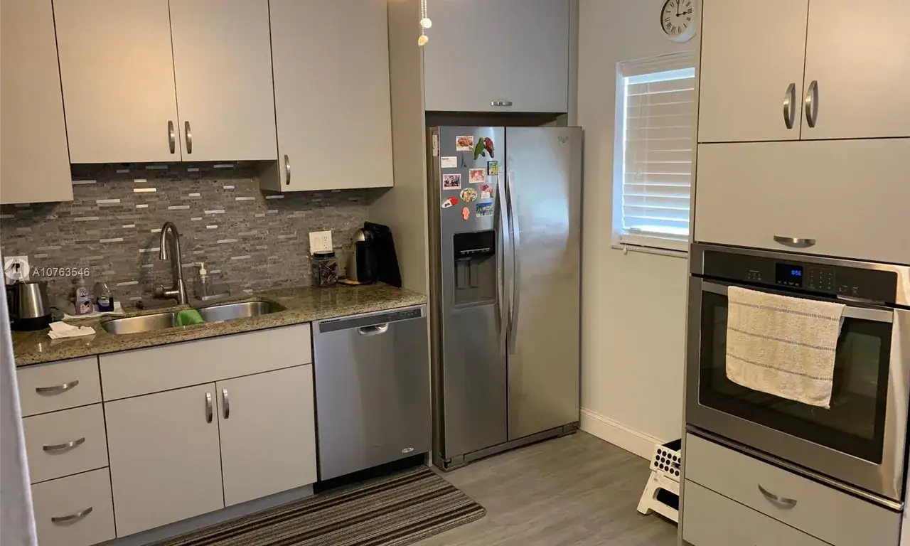 2 bedroom 2 bath Residential for sale at 200 Berkley Rd # 124, Hollywood FL 33024