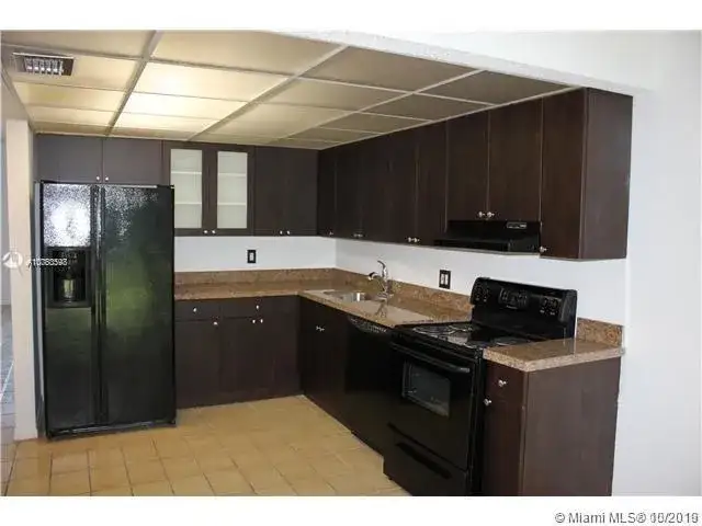 2 bedroom 2 bath Residential for sale at 643 N University Dr # 19, Plantation FL 33324