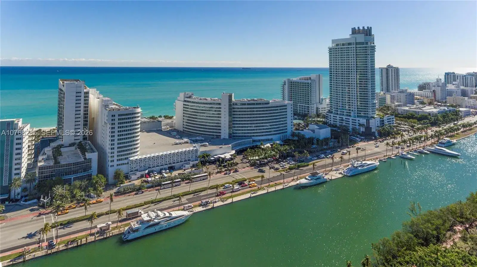 1 bedroom 2 bath Residential for sale at 4401 Collins Ave # 2905, Miami Beach FL 33140