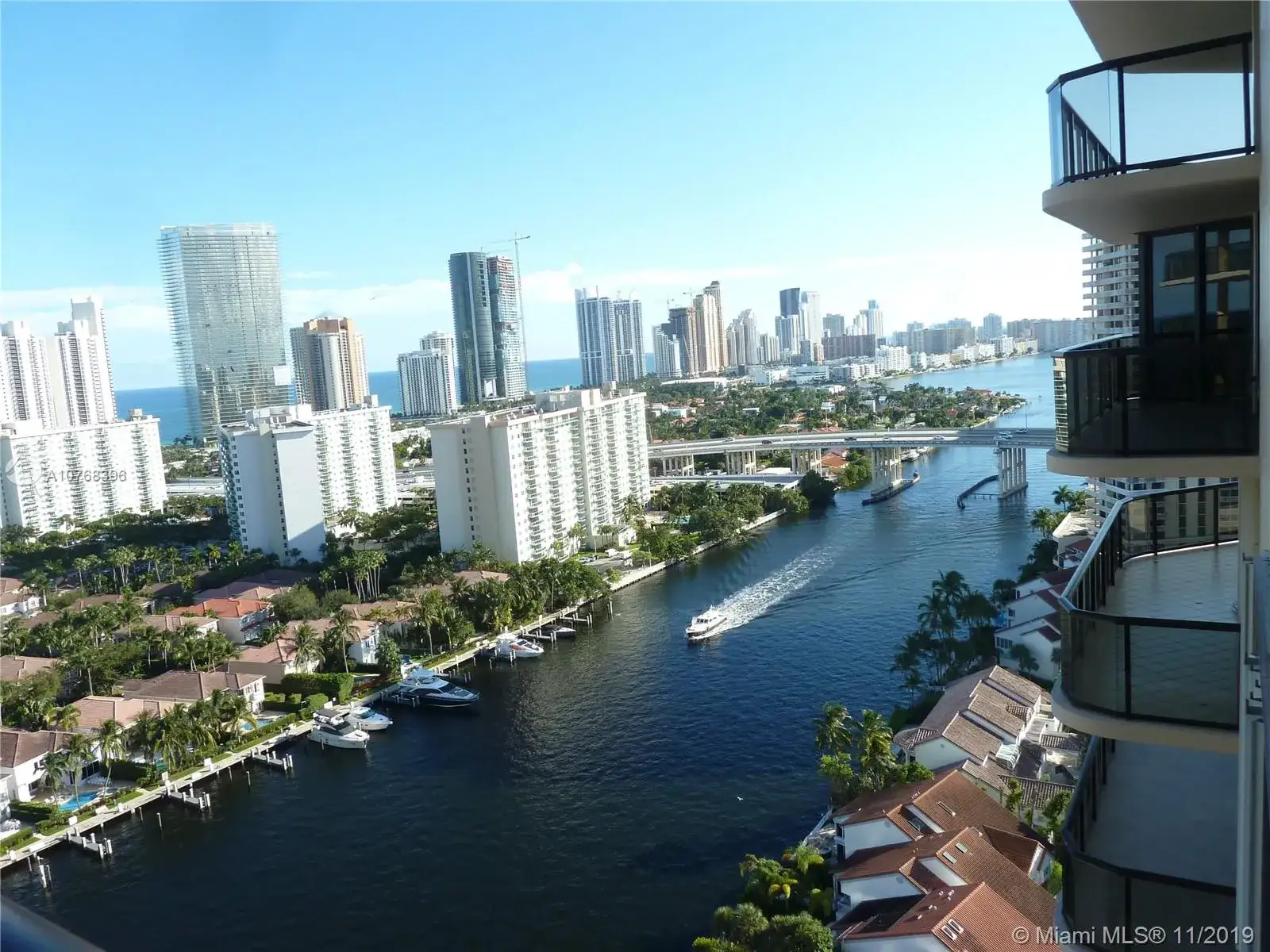 2 bedroom 2 bath Residential for sale at 19667 Turnberry Way # 24L, Aventura FL 33180