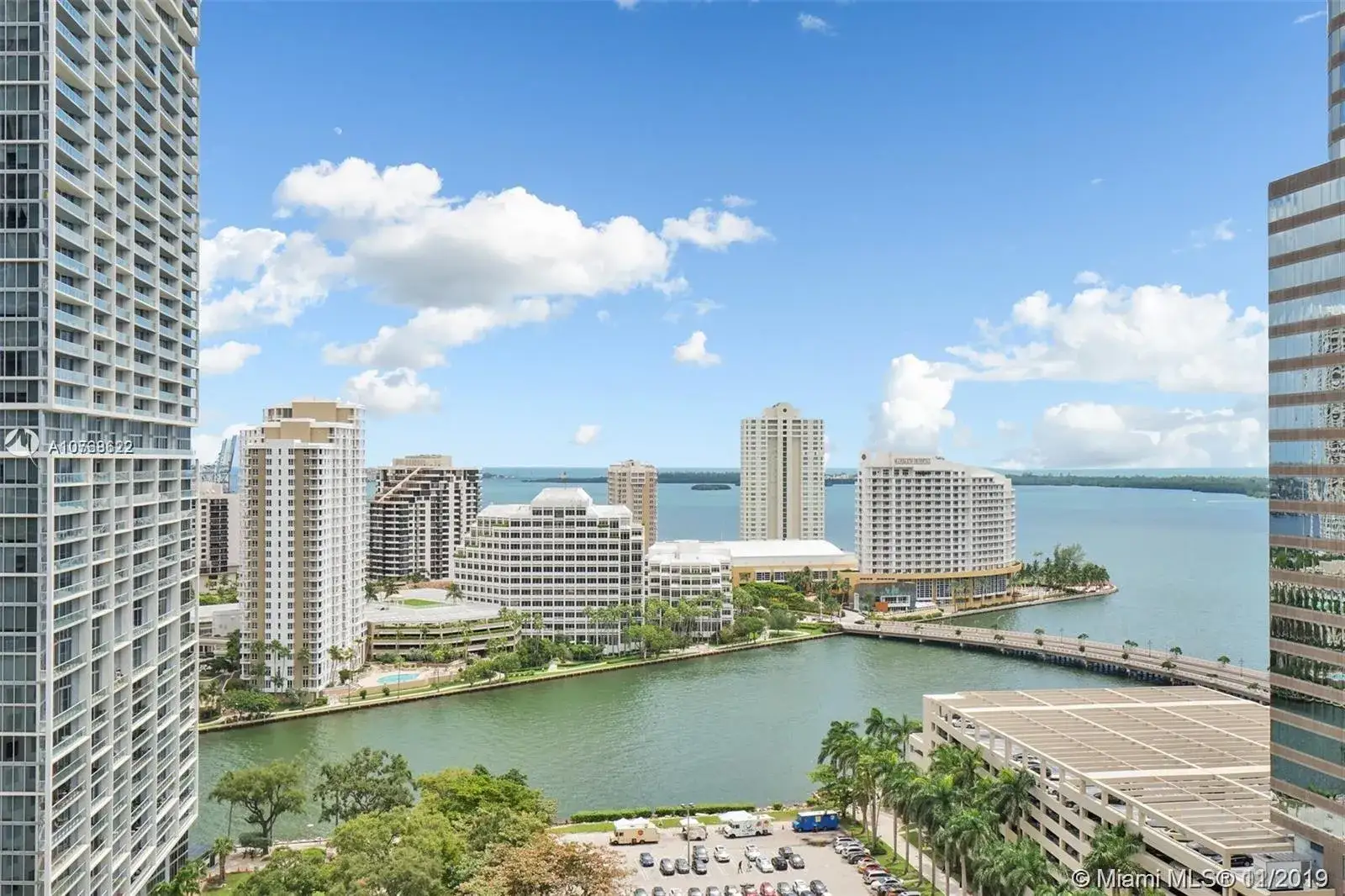 2 bedroom 2 bath Residential for sale at 500 Brickell Ave # 2802, Miami FL 33131