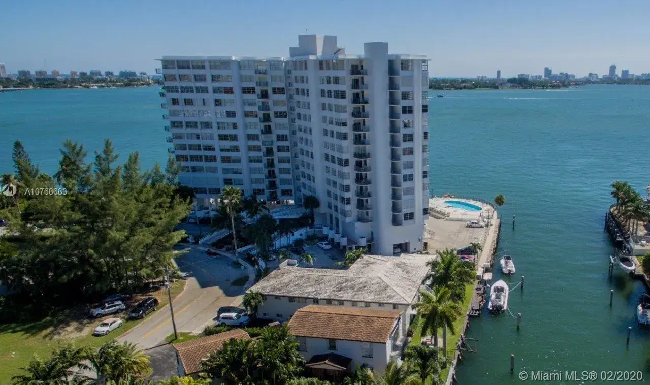 1 bedroom 1 bath Residential for sale at 11930 N Bayshore Dr # 805, North Miami FL 33181