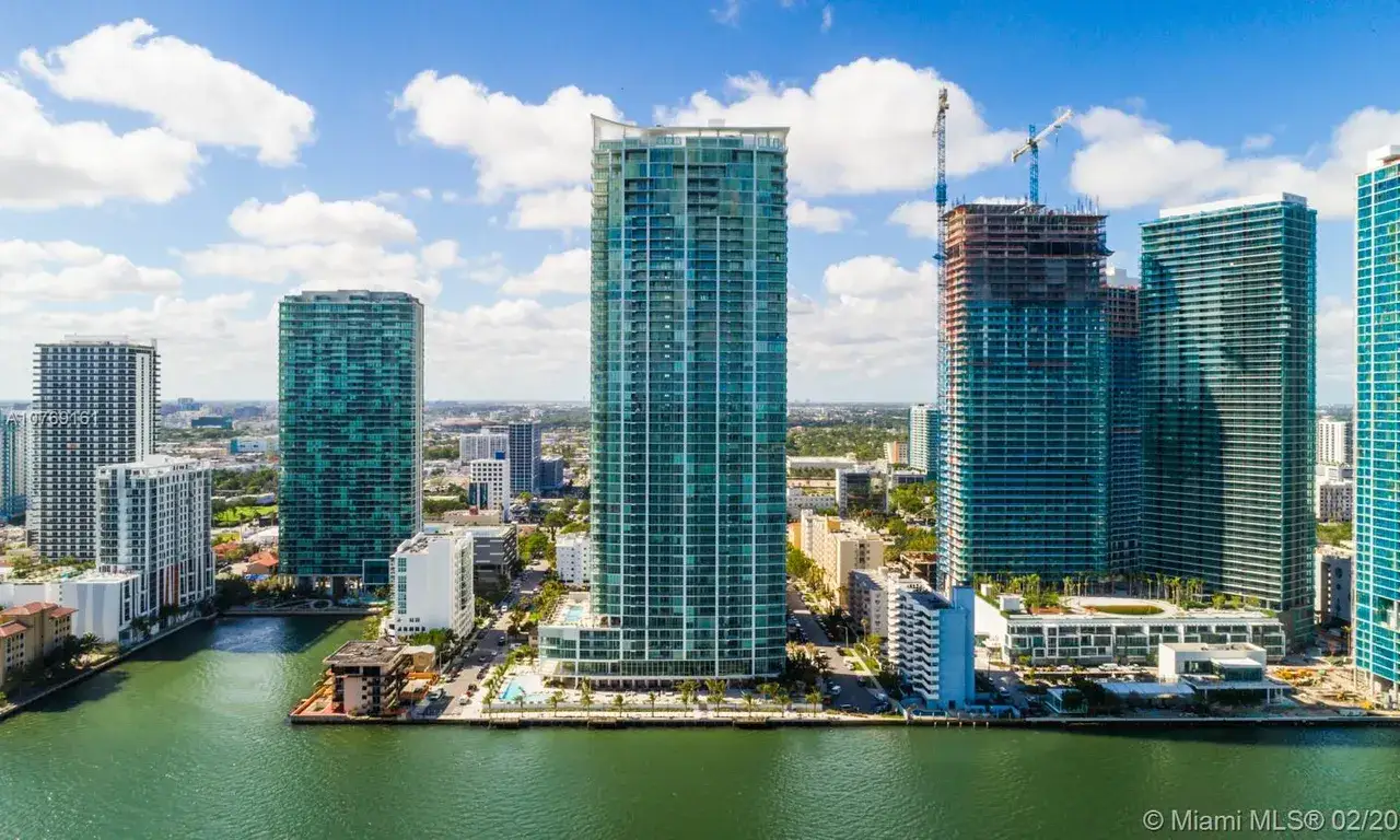 2 bedroom 2 bath Residential for sale at 2900 NE 7th Ave # 2909, Miami FL 33137