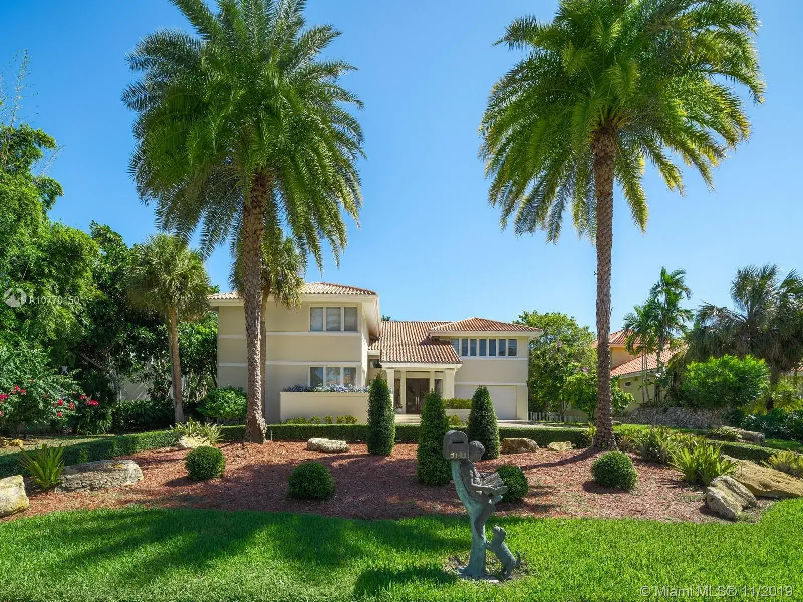 6 bedroom 6 bath Residential Lease for rent at 7141 E Lago Dr, Coral Gables FL 33143
