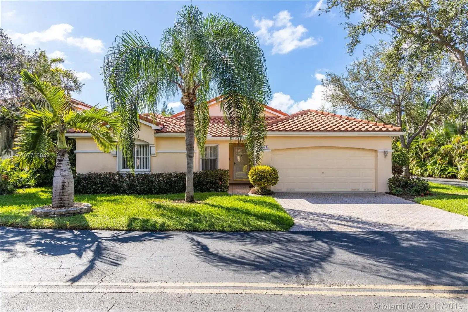 3 bedroom 2 bath Residential for sale at 1546 E Lake Ct, Hollywood FL 33020
