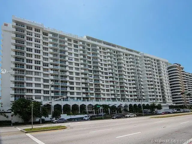 2 bedroom 2 bath Residential Lease for rent at 5601 Collins Ave # 1614, Miami Beach FL 33140