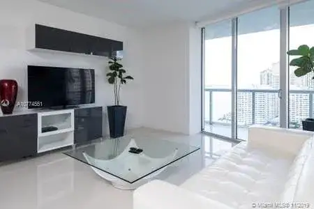1 bedroom 1 bath Residential for sale at 495 Brickell Ave # 2107, Miami FL 33131