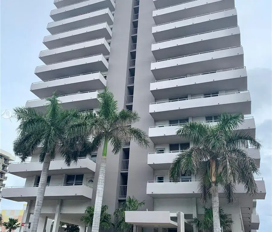 9225 Collins Ave # 404, Surfside FL 33154