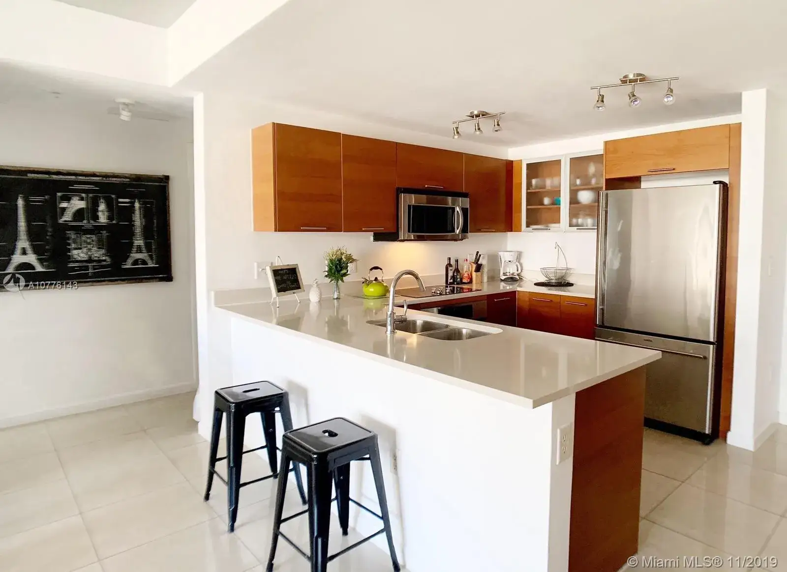 2 bedroom 2 bath Residential Lease for rent at 3250 NE 1st Ave # 720, Miami FL 33137