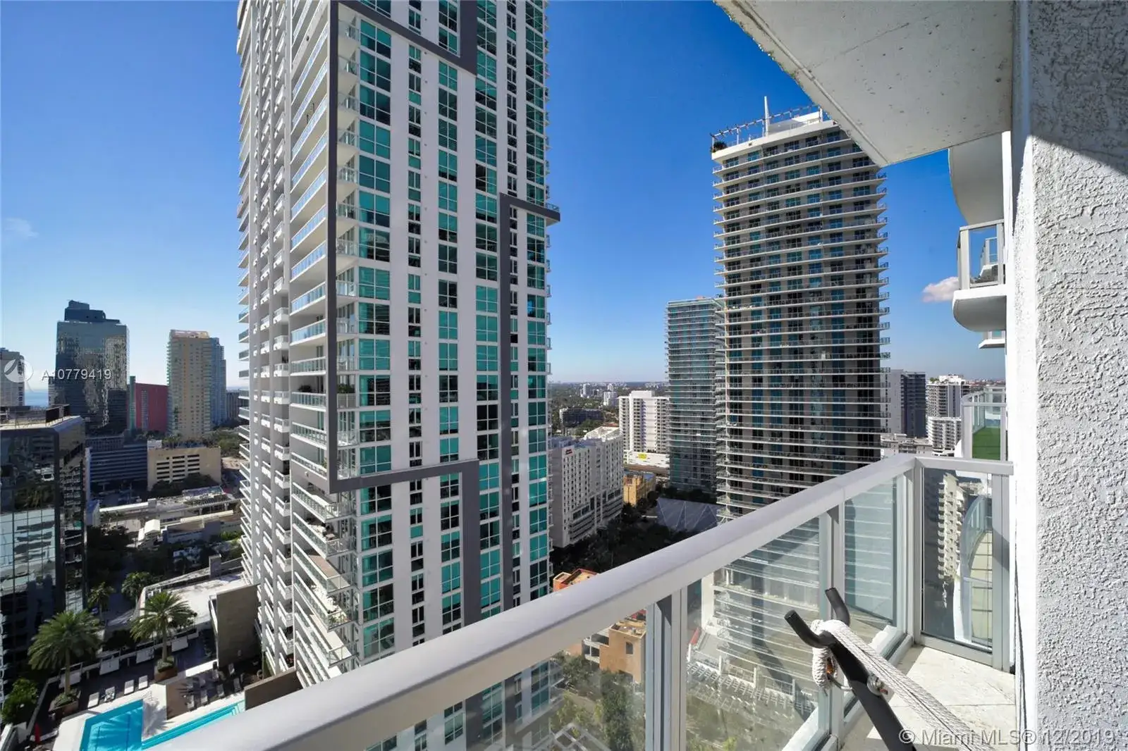 1 bedroom 1 bath Residential for sale at 1050 Brickell Ave # 2510, Miami FL 33131