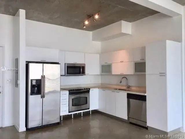 1 bedroom 1 bath Residential for sale at 234 NE 3rd St # 1205, Miami FL 33132
