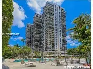 1 bedroom 1 bath Residential for sale at 2333 Brickell Ave # 609, Miami FL 33129