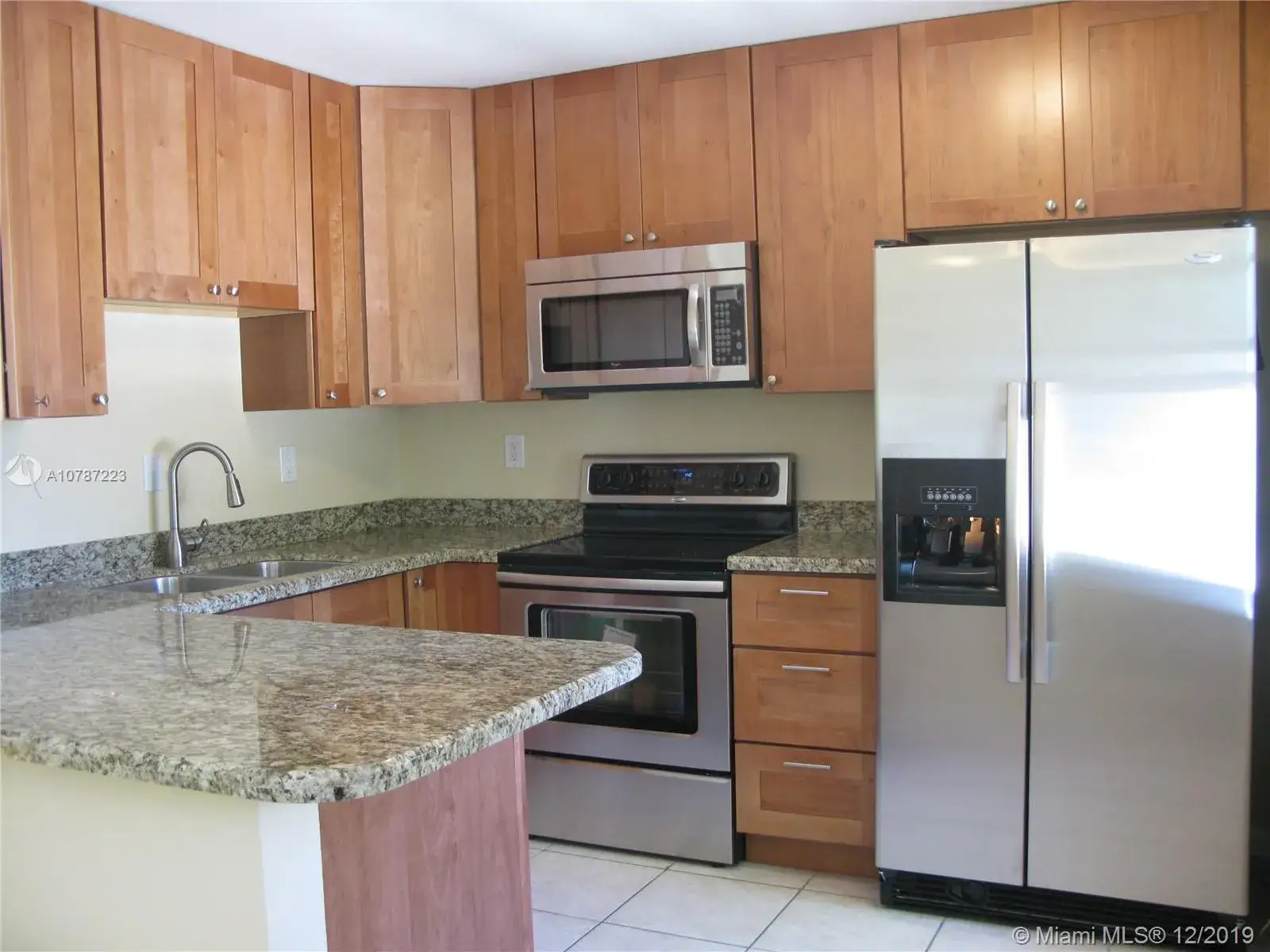 1 bedroom 1 bath Residential Lease for rent at 300 SW 20th St # 4, Fort Lauderdale FL 33315
