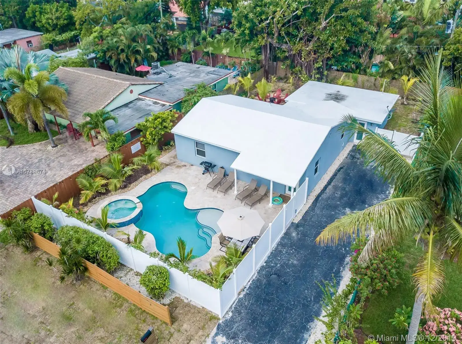 3 bedroom 2 bath Residential for sale at 1631 N Andrews Sq, Fort Lauderdale FL 33311