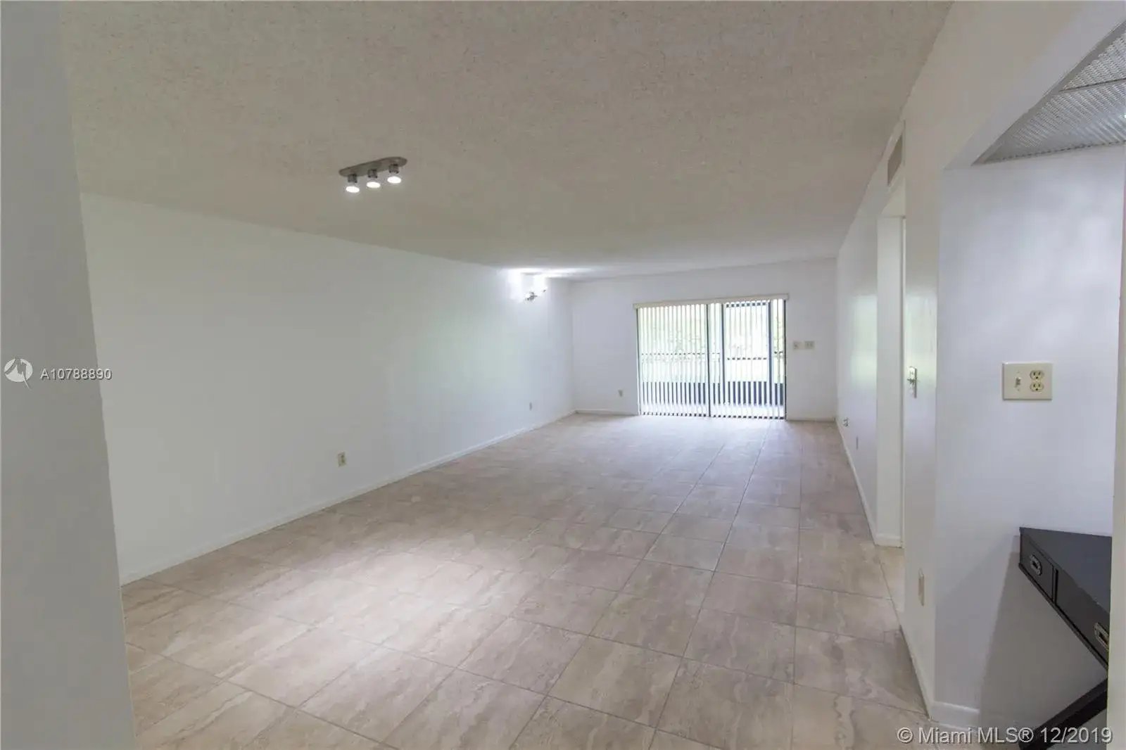 2 bedroom 2 bath Residential for sale at 16051 Blatt Blvd # 104, Weston FL 33326