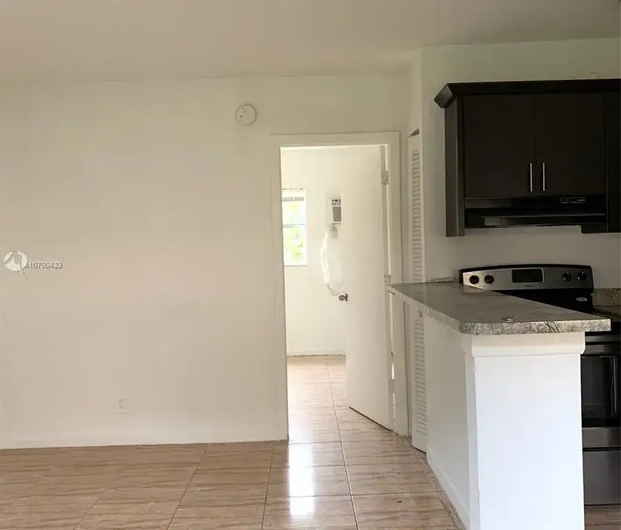 1 bedroom 1 bath Residential Lease for rent at 101 NE 41st St # G111, Oakland Park FL 33334