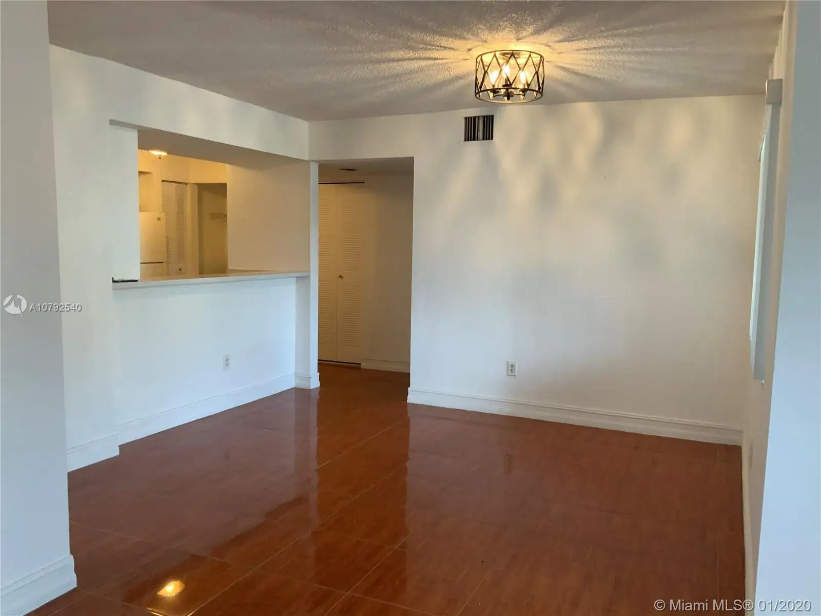 2 bedroom 2 bath Residential for sale at 18890 NW 57th Ave # 101, Hialeah FL 33015