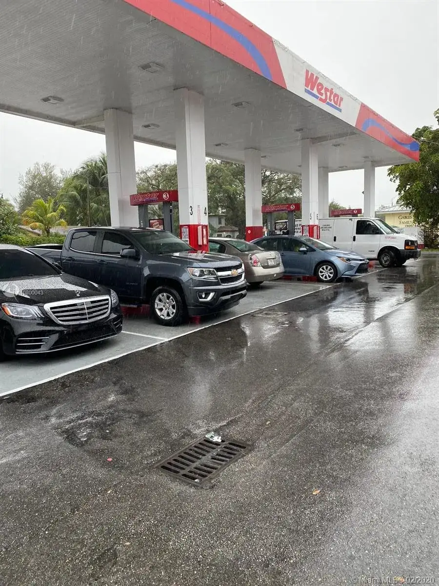 Business Opportunity for sale at 5701 SW 24th St, Miami FL 33142