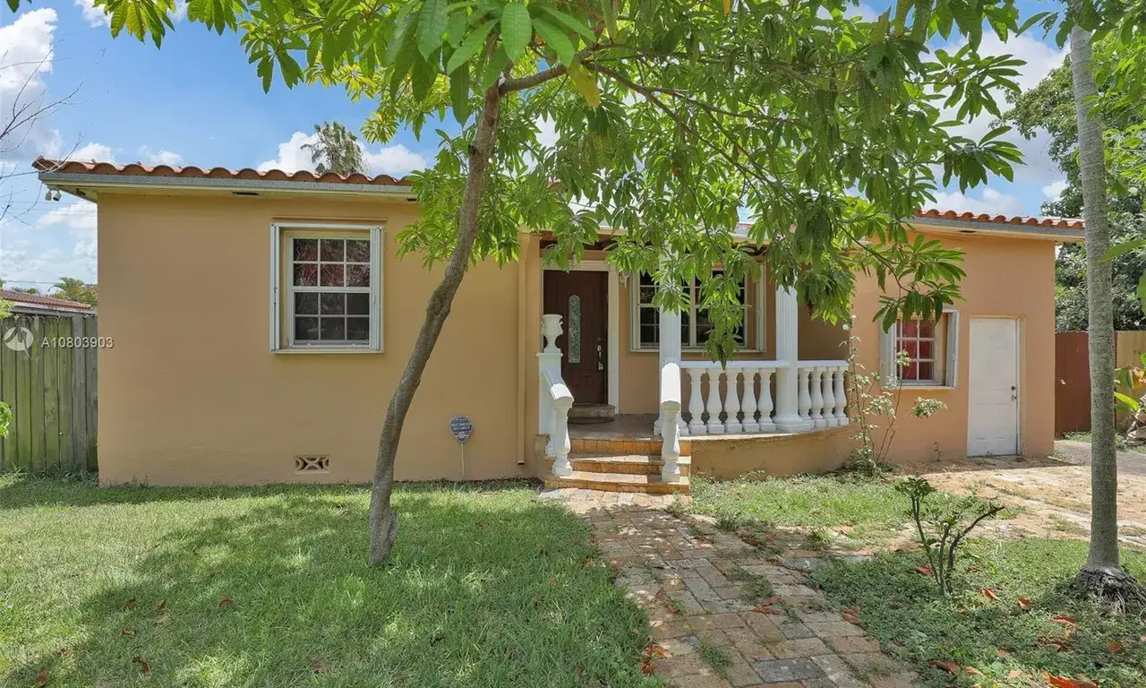 3 bedroom 2 bath Residential for sale at 1180 NE 161st Ter, North Miami Beach FL 33162