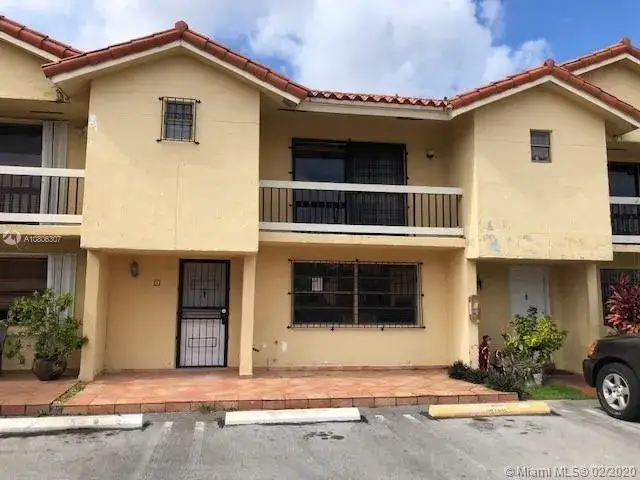 3 bedroom 2 bath Residential for sale at 530 NW 109th Ave, Miami FL 33172