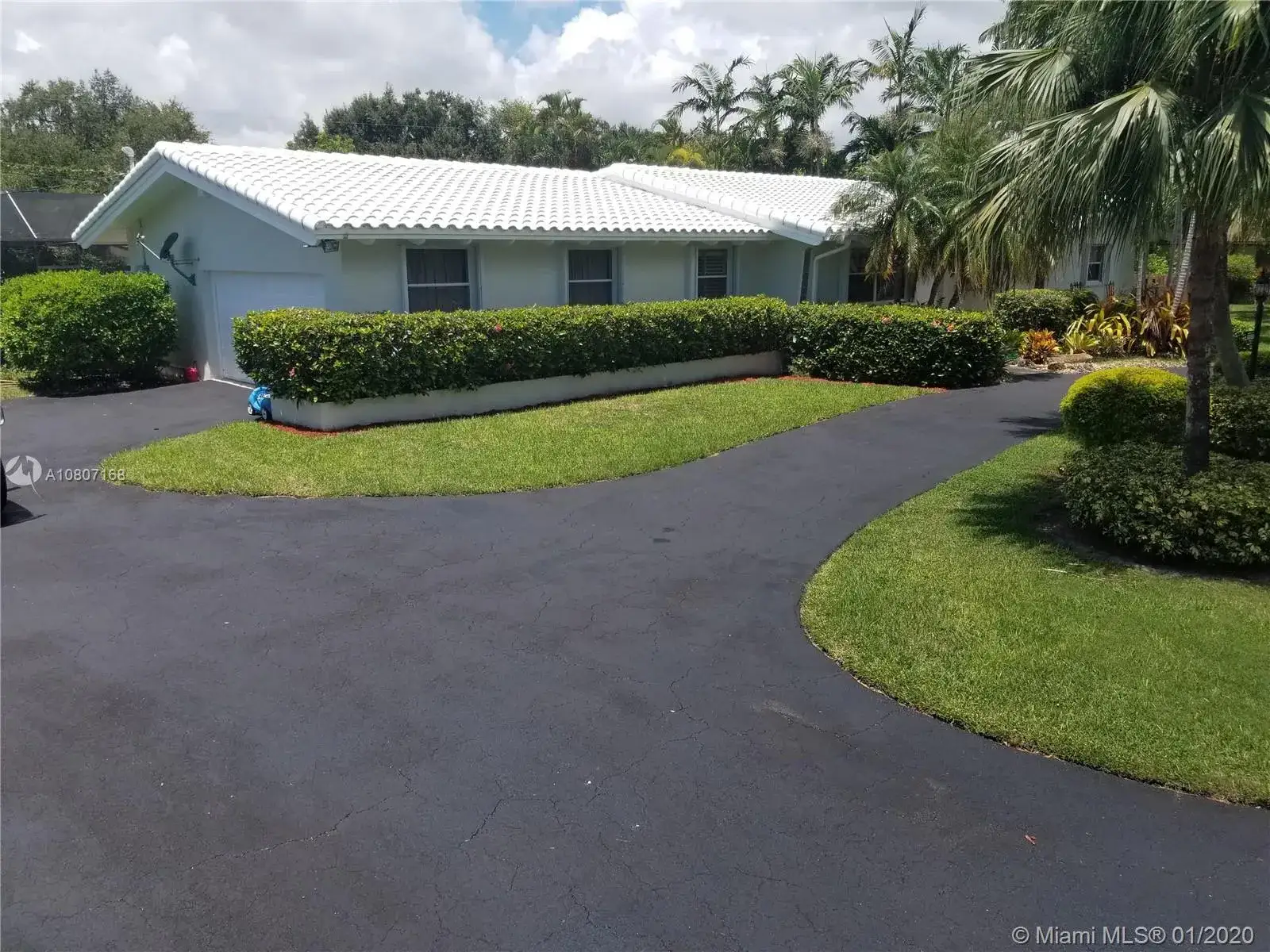 4 bedroom 3 bath Residential for sale at 14520 SW 79th Ct, Palmetto Bay FL 33158