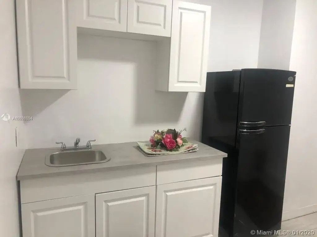 1 bath Residential Lease for rent at 3618 Taylor St # 0, Hollywood FL 33021