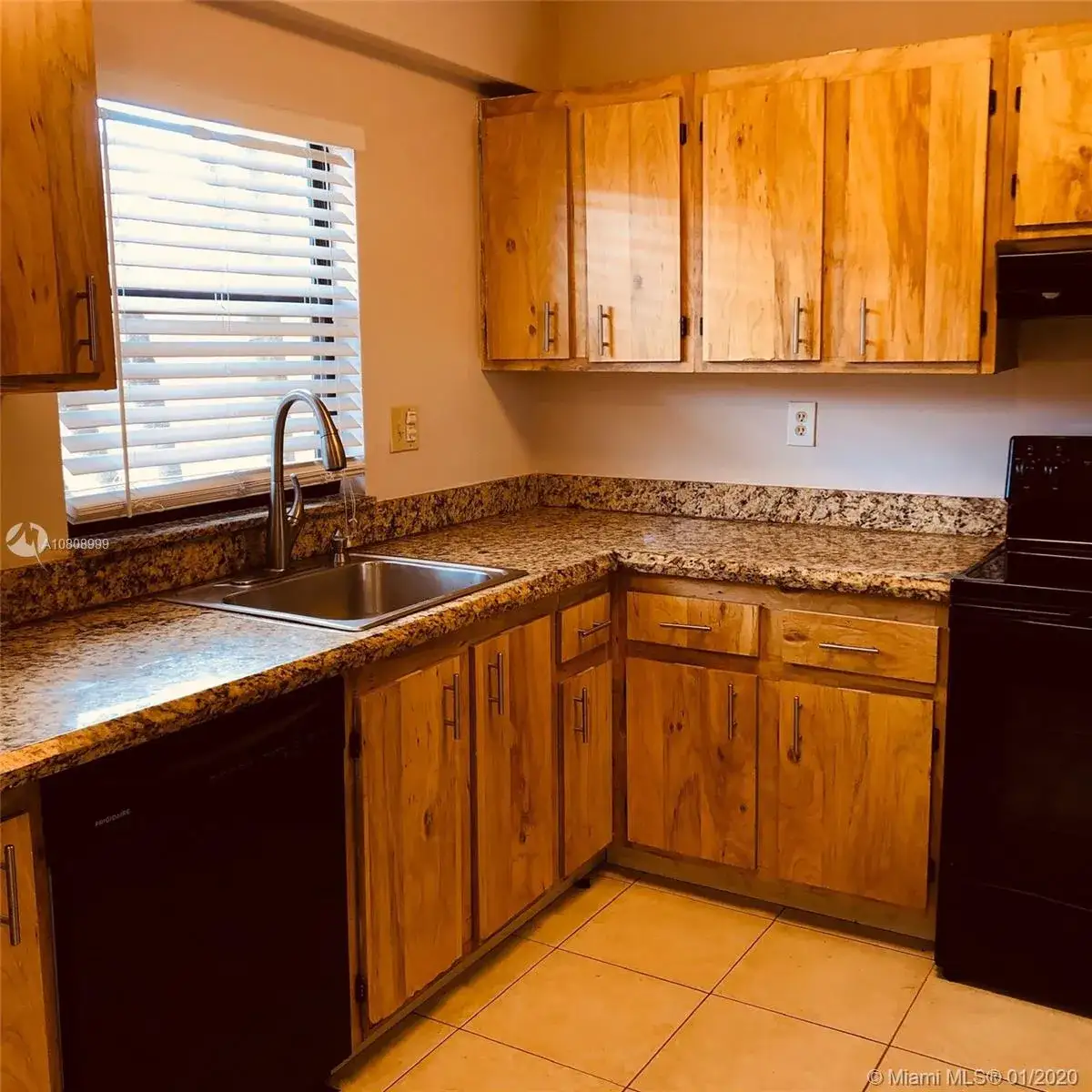 2 bedroom 1 bath Residential Lease for rent at 3281 E Golf Blvd # 12, Pompano Beach FL 33064