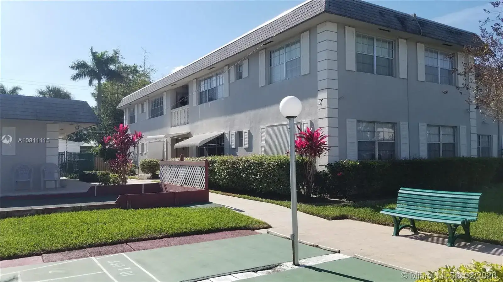 1 bedroom 1 bath Residential Lease for rent at 1520 Mckinley St # 216E, Hollywood FL 33020