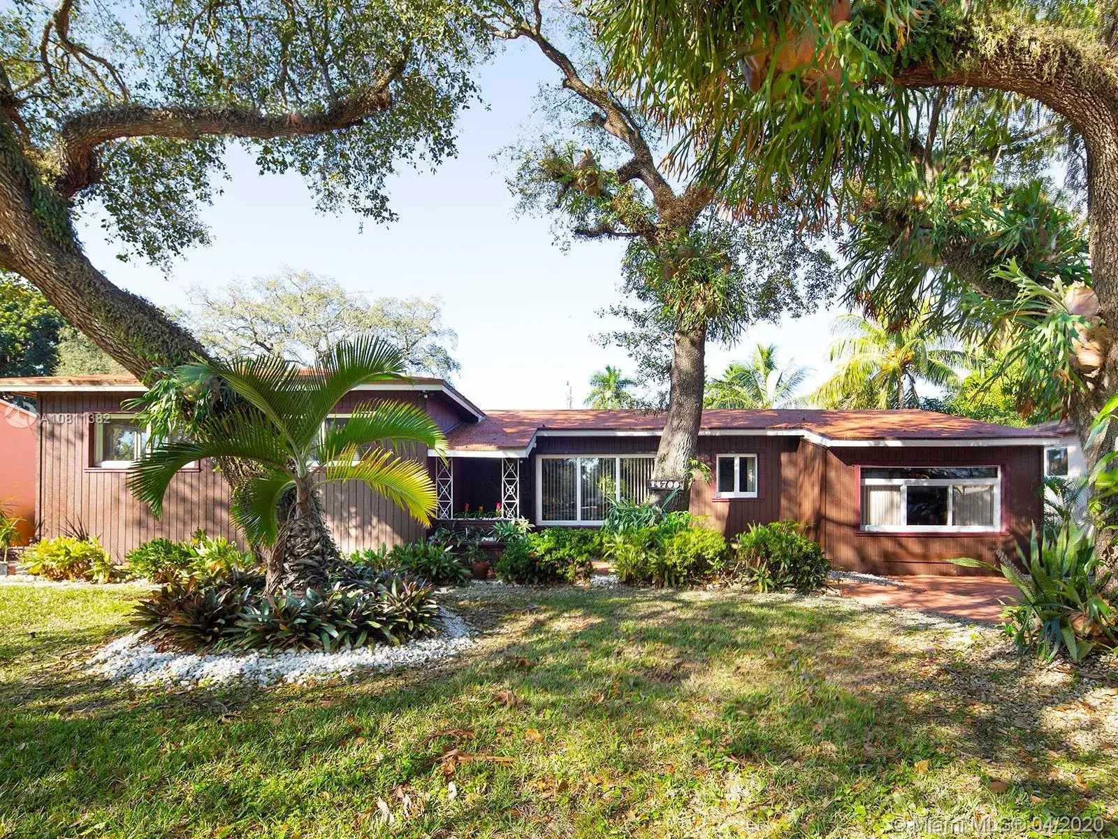 5 bedroom 2 bath Residential for sale at 14700 NE 5th Ct, Miami FL 33161