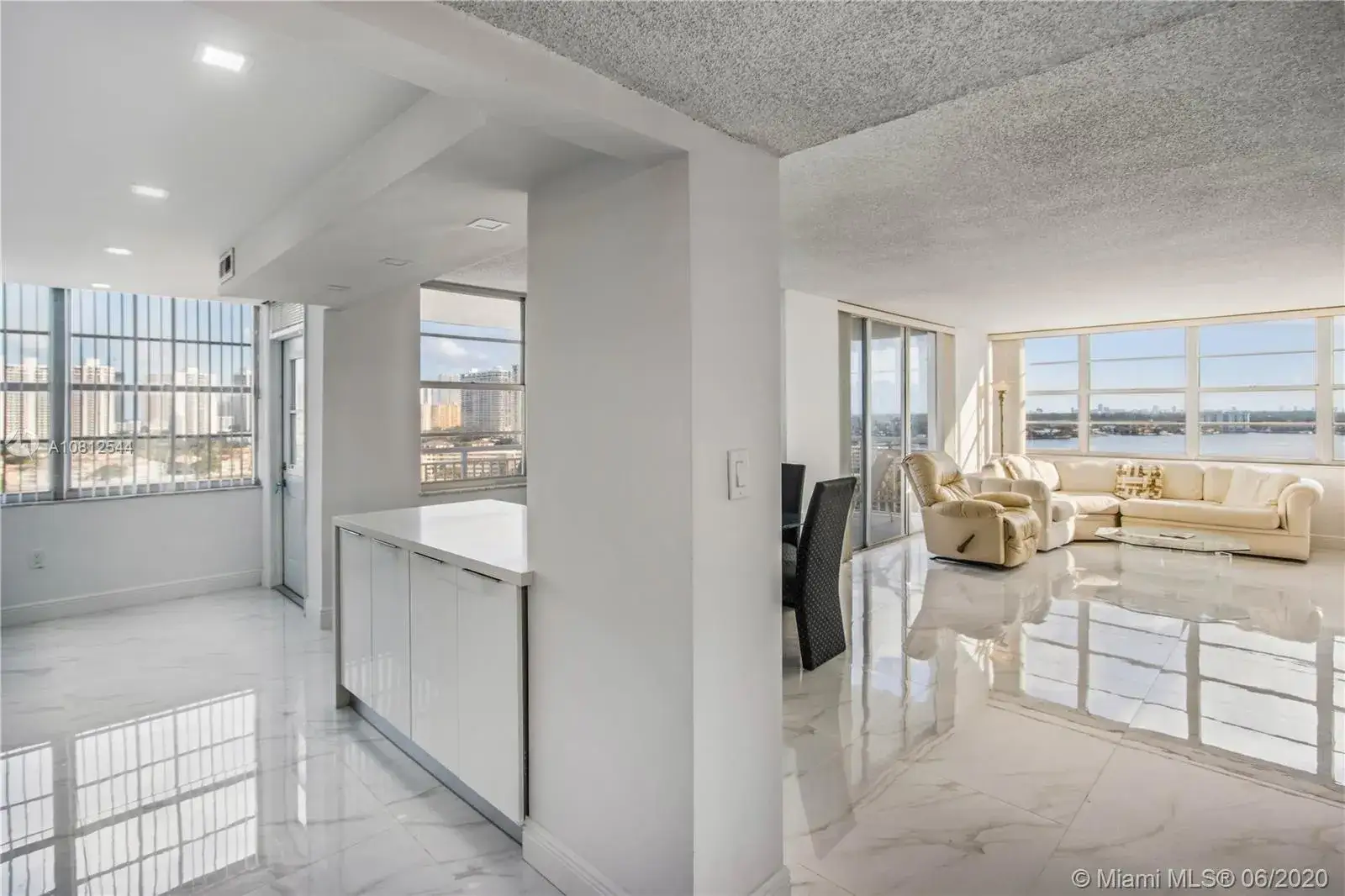 2 bedroom 2 bath Residential for sale at 18041 Biscayne Blvd # 1605, Aventura FL 33160