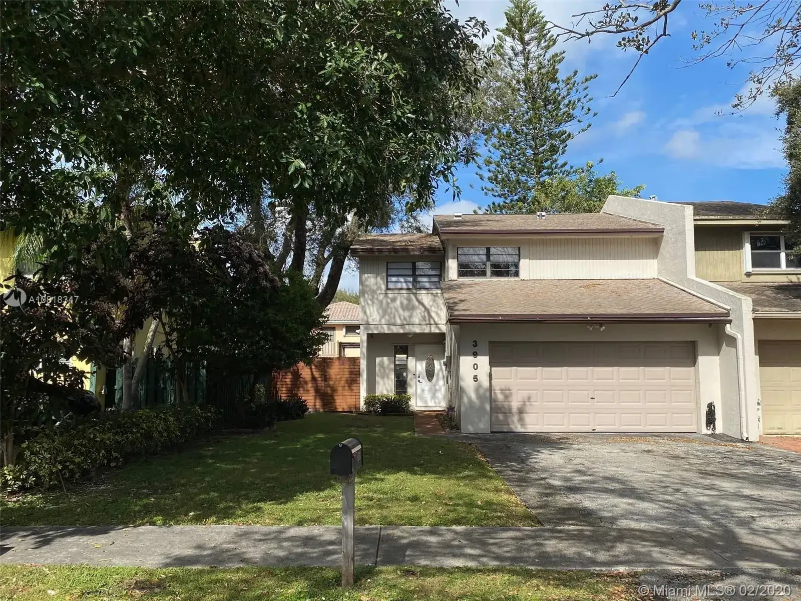 3 bedroom 2 bath Residential for sale at 3905 Farragut St, Hollywood FL 33021