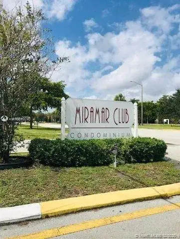 2 bedroom 2 bath Residential for sale at 3400 Foxcroft Rd # 109, Miramar FL 33025