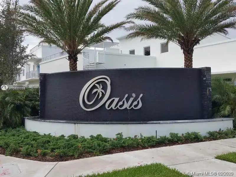 5 bedroom 4 bath Residential Lease for rent at 8293 NW 33rd Ter, Doral FL 33122