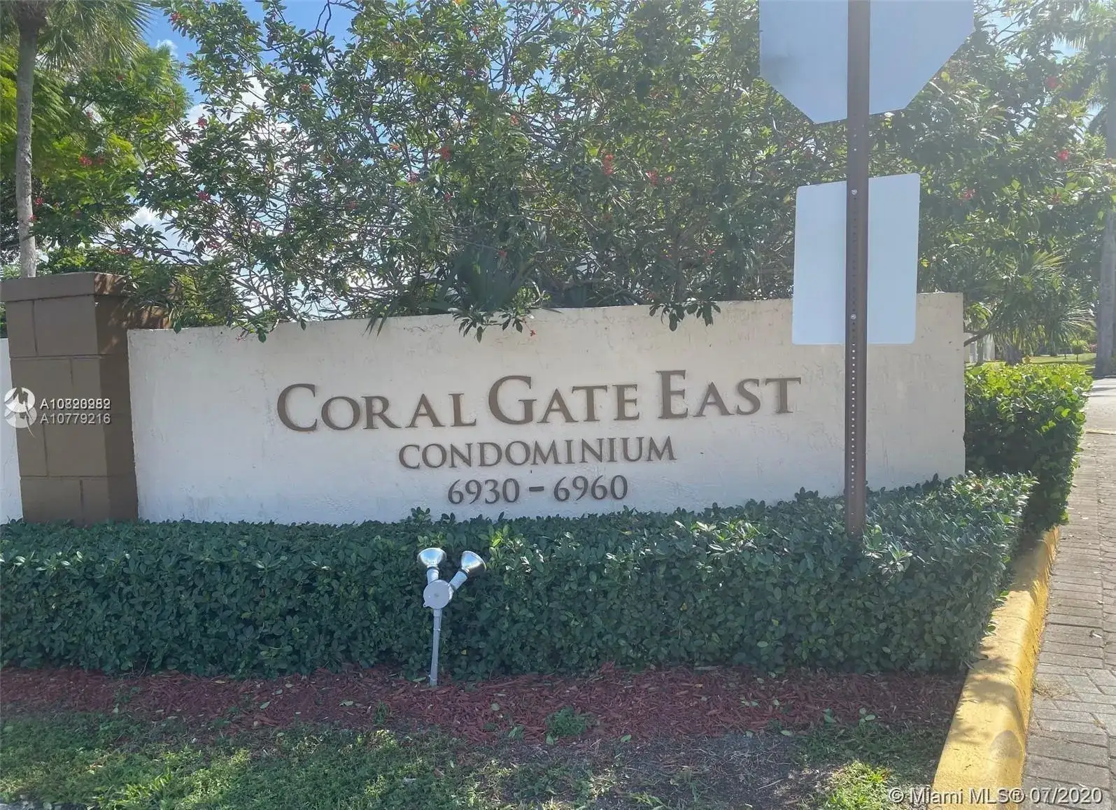 2 bedroom 1 bath Residential Lease for rent at 6940 Miami Gardens Dr # 431, Hialeah FL 33015
