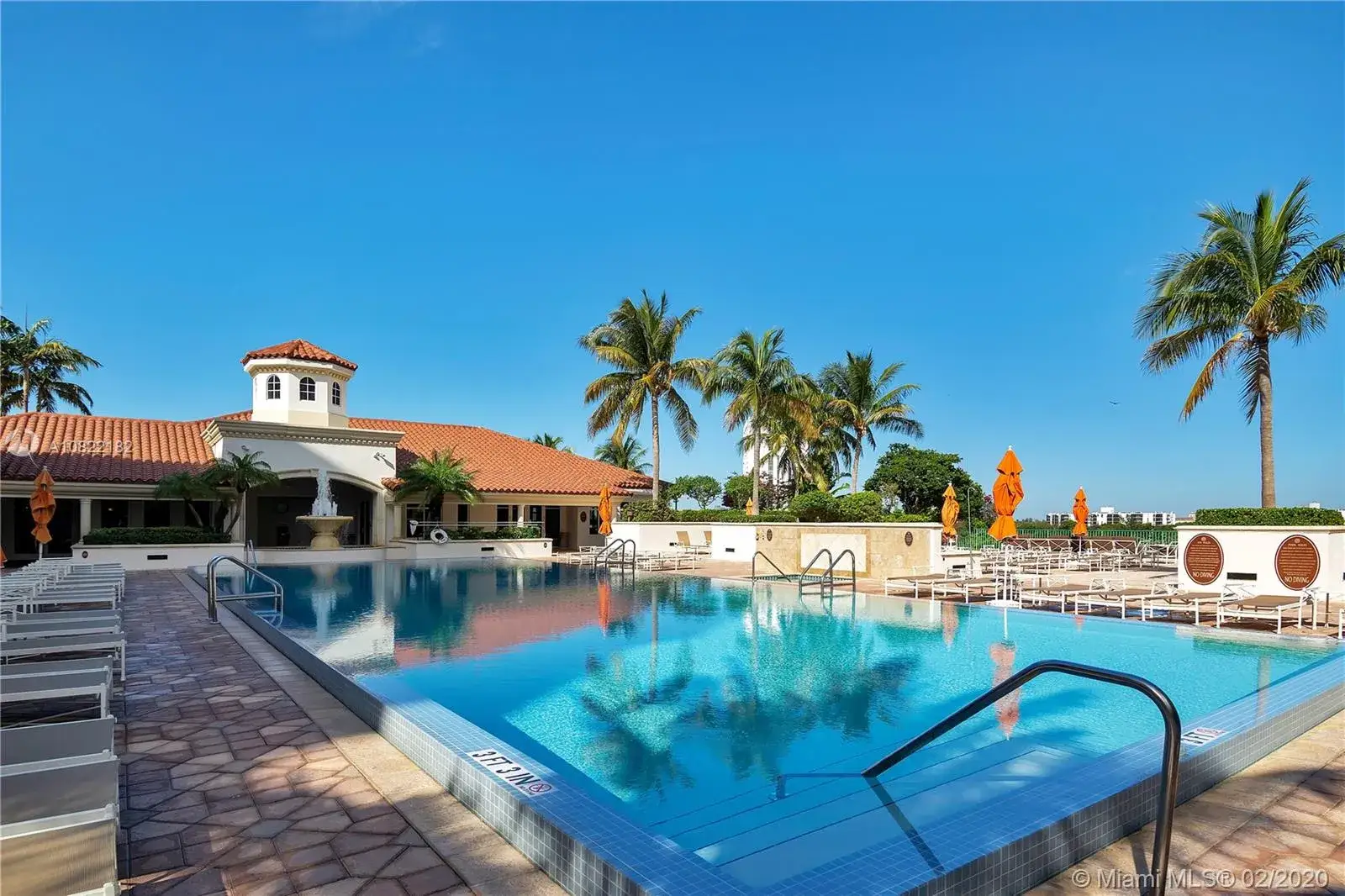 3 bedroom 3 bath Residential for sale at 19900 E Country Club Dr # 402, Aventura FL 33180