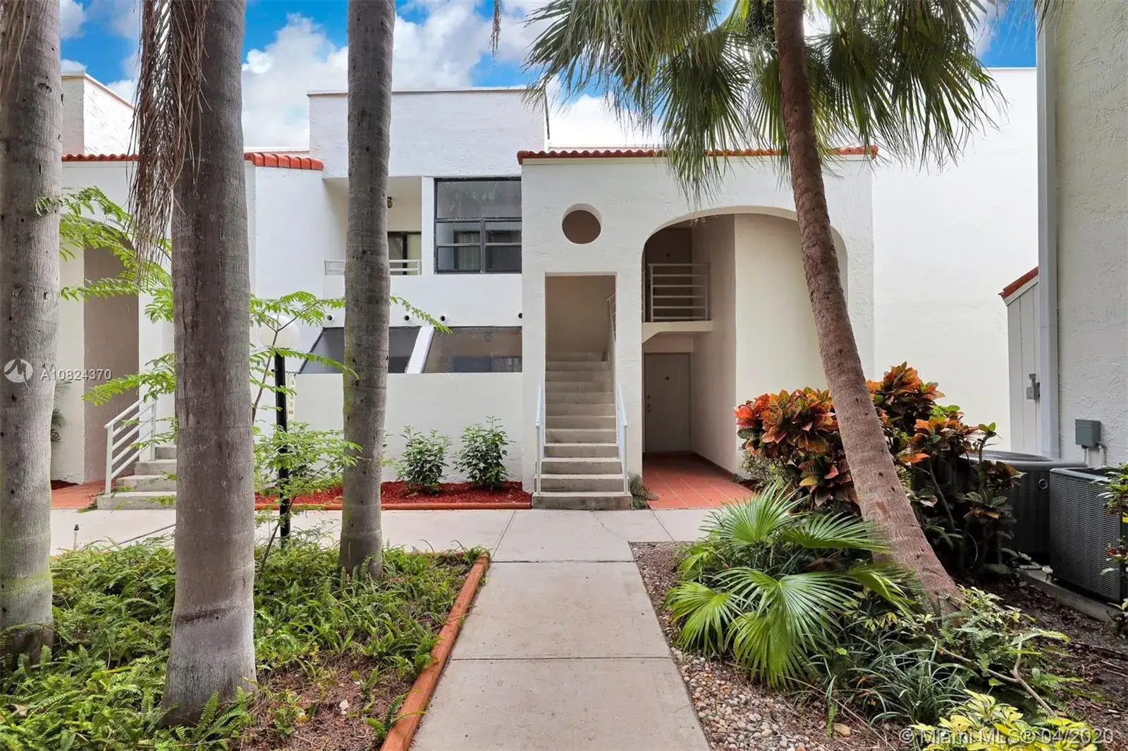 2 bedroom 2 bath Residential for sale at 3565 Magellan Cir # 3, Aventura FL 33180