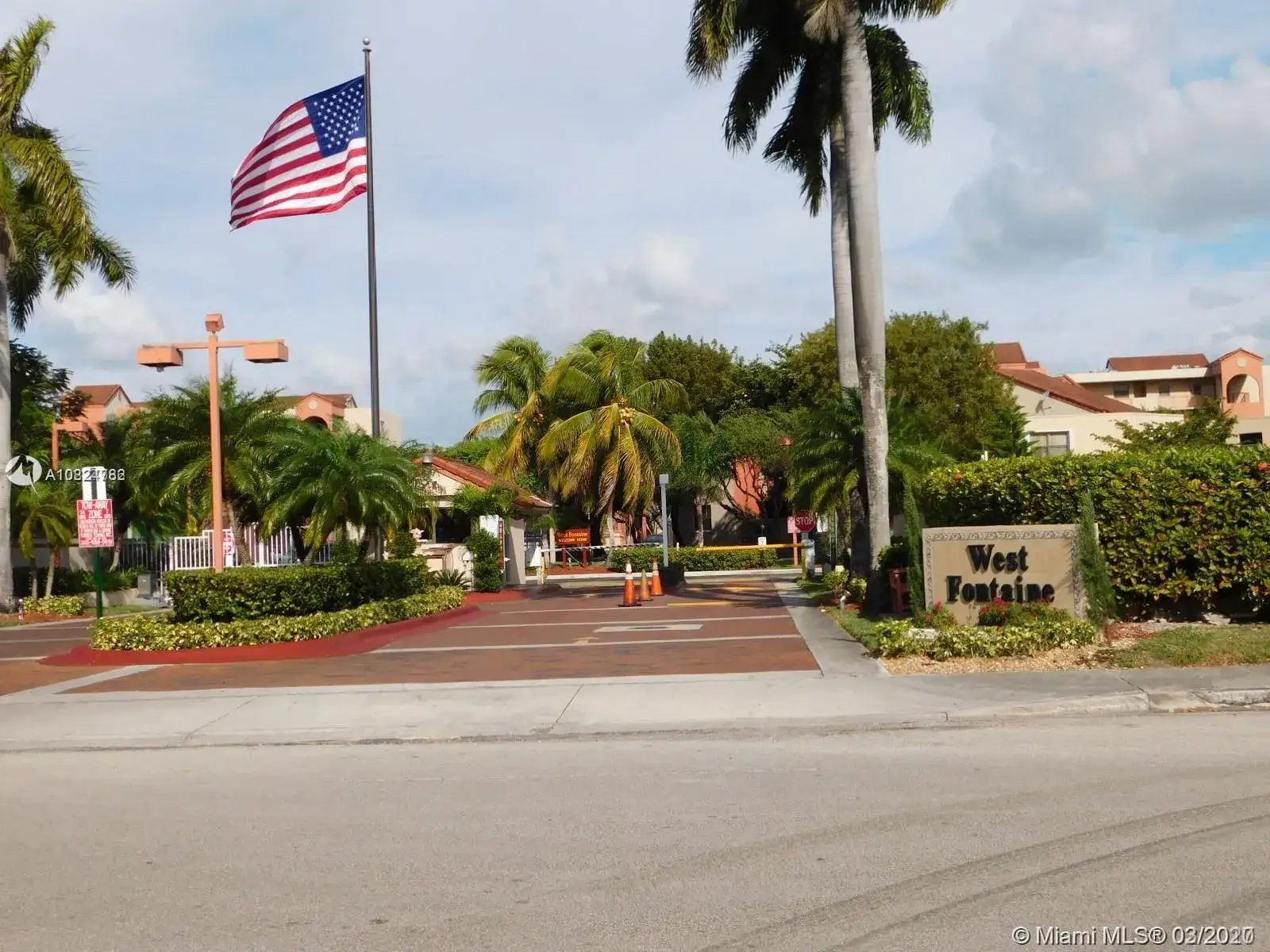 2 bedroom 2 bath Residential for sale at 10253 NW 9th St Cir # 6, Miami FL 33172