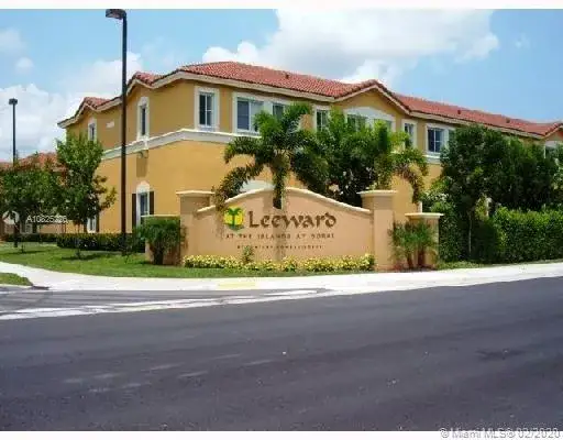 3 bedroom 2 bath Residential for sale at 10778 NW 84th St # 27, Doral FL 33178