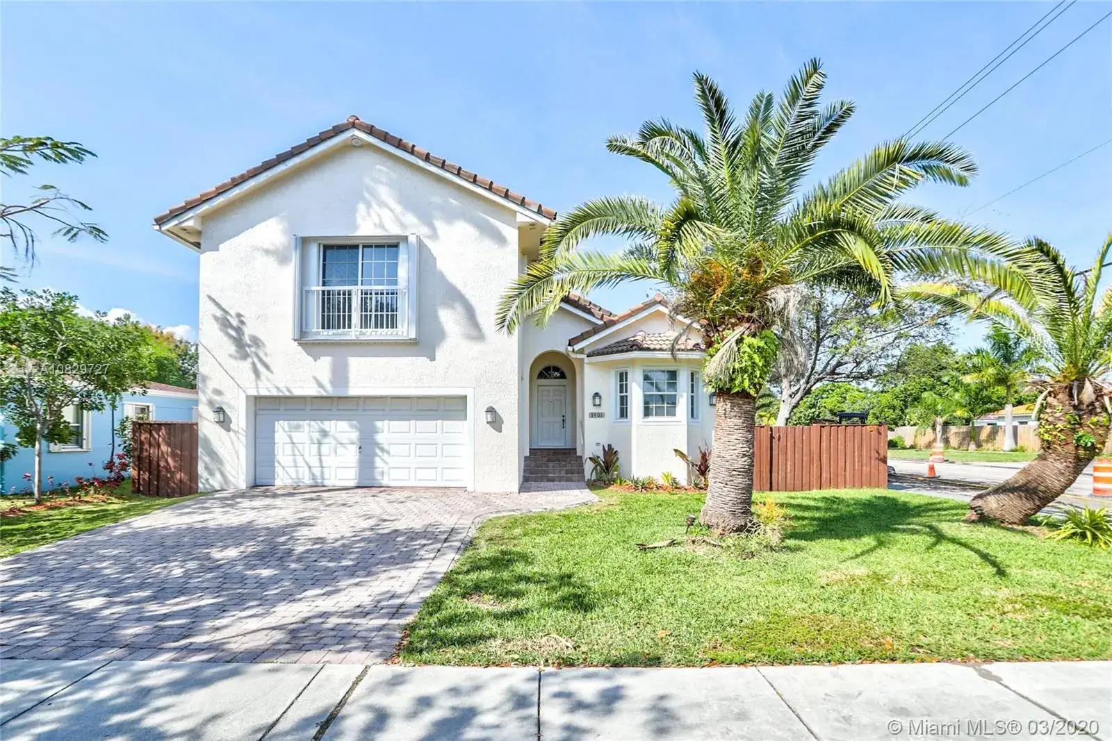 5 bedroom 4 bath Residential for sale at 1401 Dewey St, Hollywood FL 33020