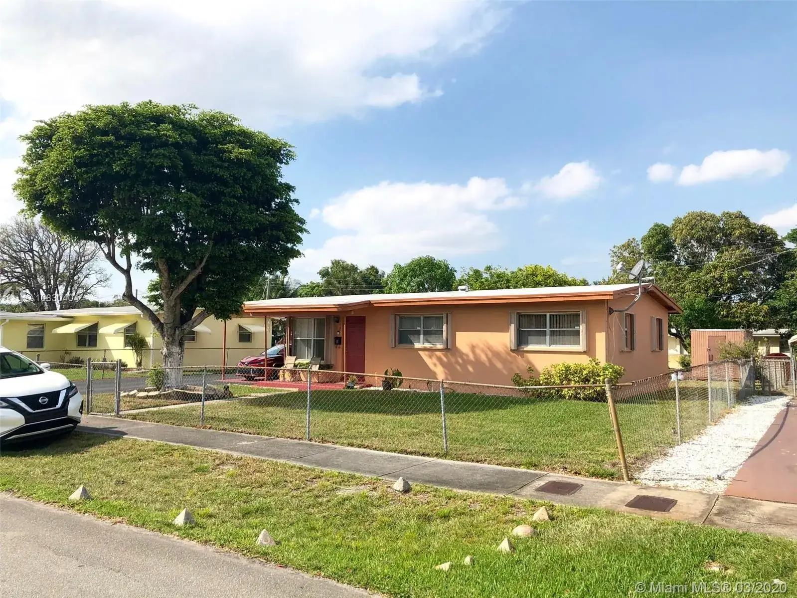 3 bedroom 2 bath Residential for sale at 1201 NW 14th St, Fort Lauderdale FL 33311