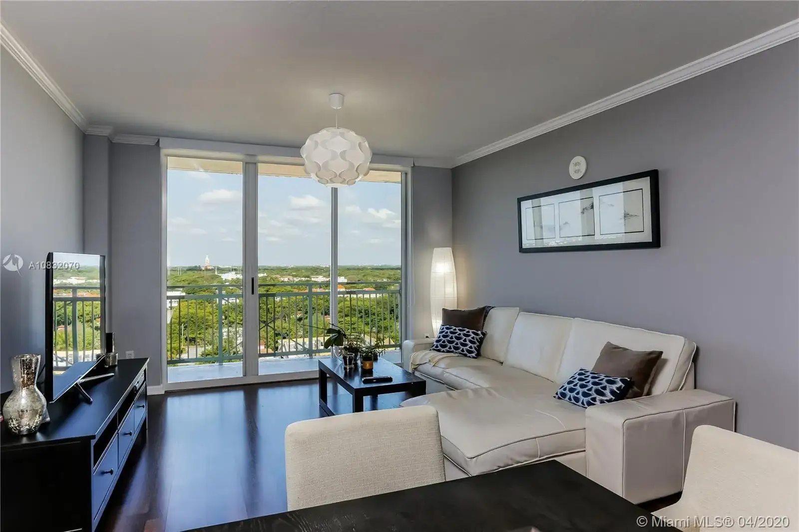 2 bedroom 2 bath Residential for sale at 2665 SW 37th Ave # 1404, Miami FL 33133