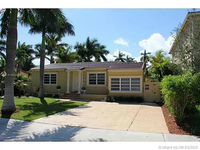 4 bedroom 3 bath Residential Lease for rent at 1422 Wiley St, Hollywood FL 33020