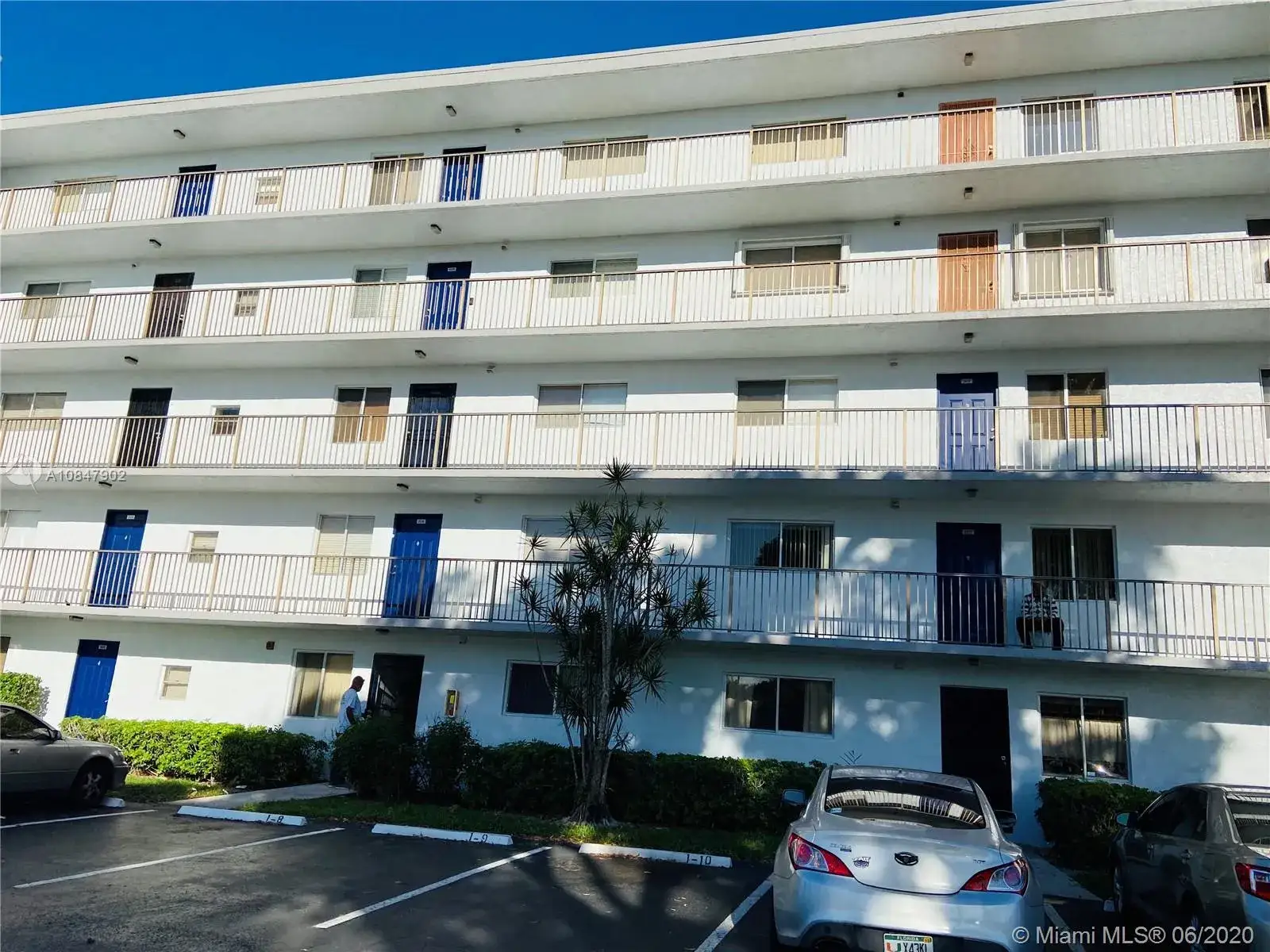 2 bedroom 2 bath Residential for sale at 8720 N Sherman Cir # 106, Miramar FL 33025