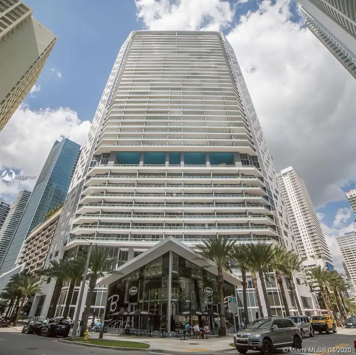 1 bath Residential for sale at 1300 Brickell Bay Dr # 2600, Miami FL 33131