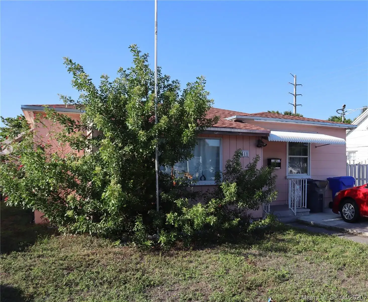 2 bedroom 2 bath Residential for sale at 2411 Johnson St, Hollywood FL 33020
