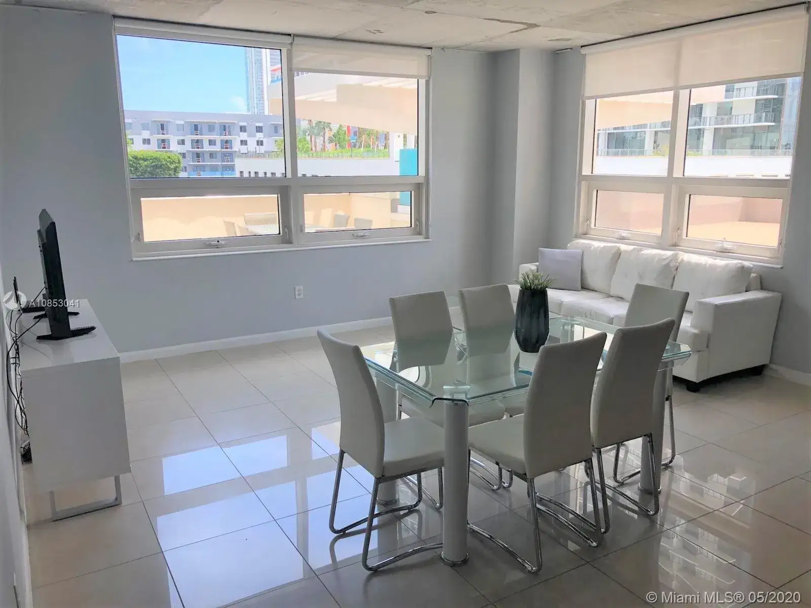 2 bedroom 2 bath Residential for sale at 3250 NE 1st Ave # 516, Miami FL 33137