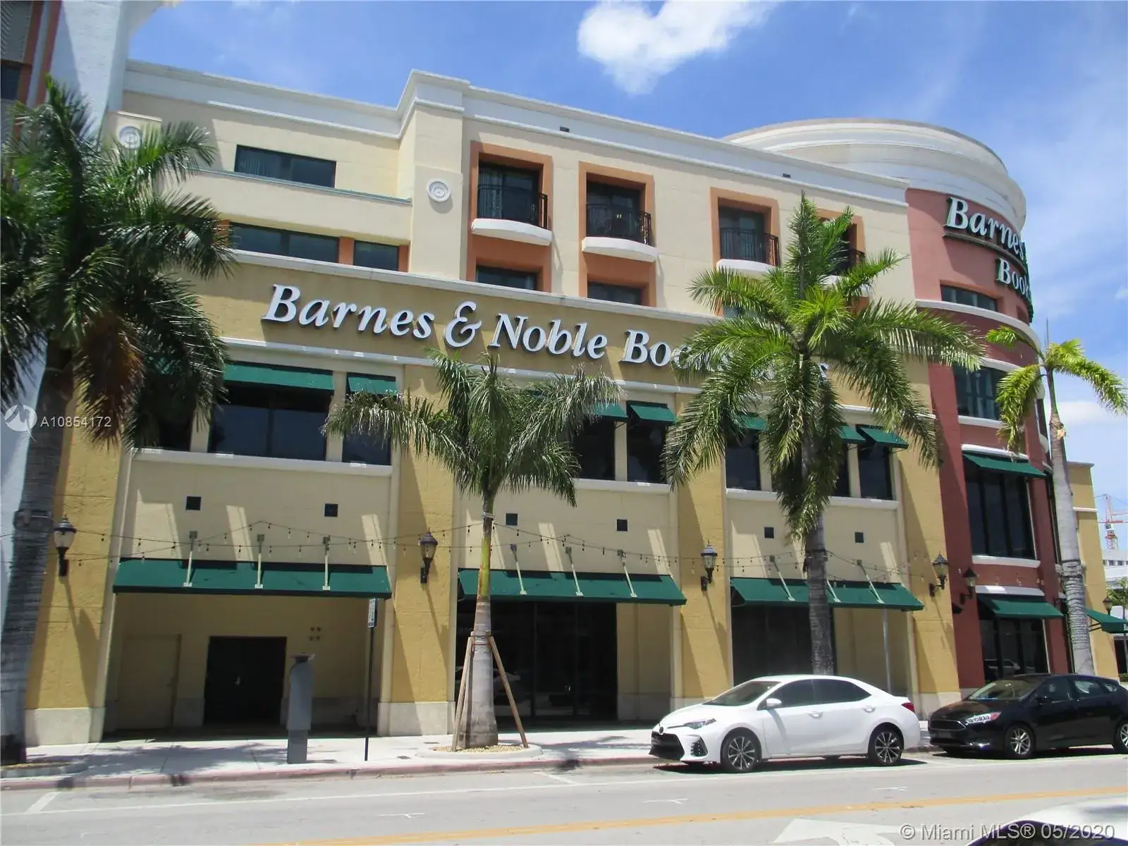 1 bath Residential Lease for rent at 5727 SW 72nd St # 5727, South Miami FL 33143