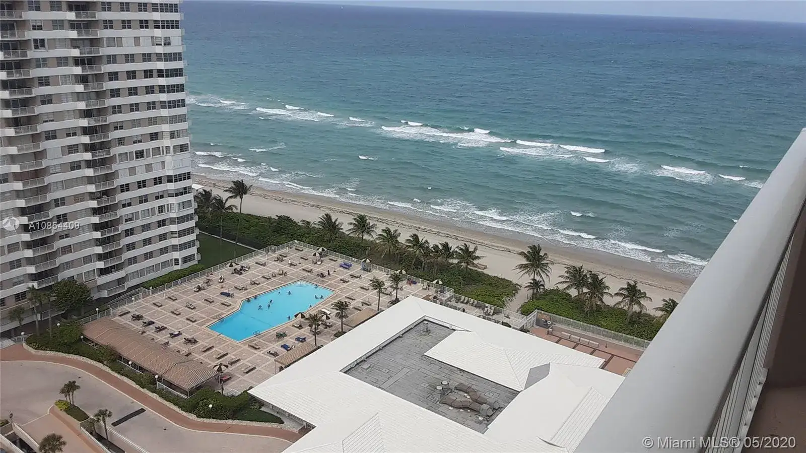 1 bedroom 1 bath Residential for sale at 1980 S Ocean Dr # 20B, Hallandale Beach FL 33009