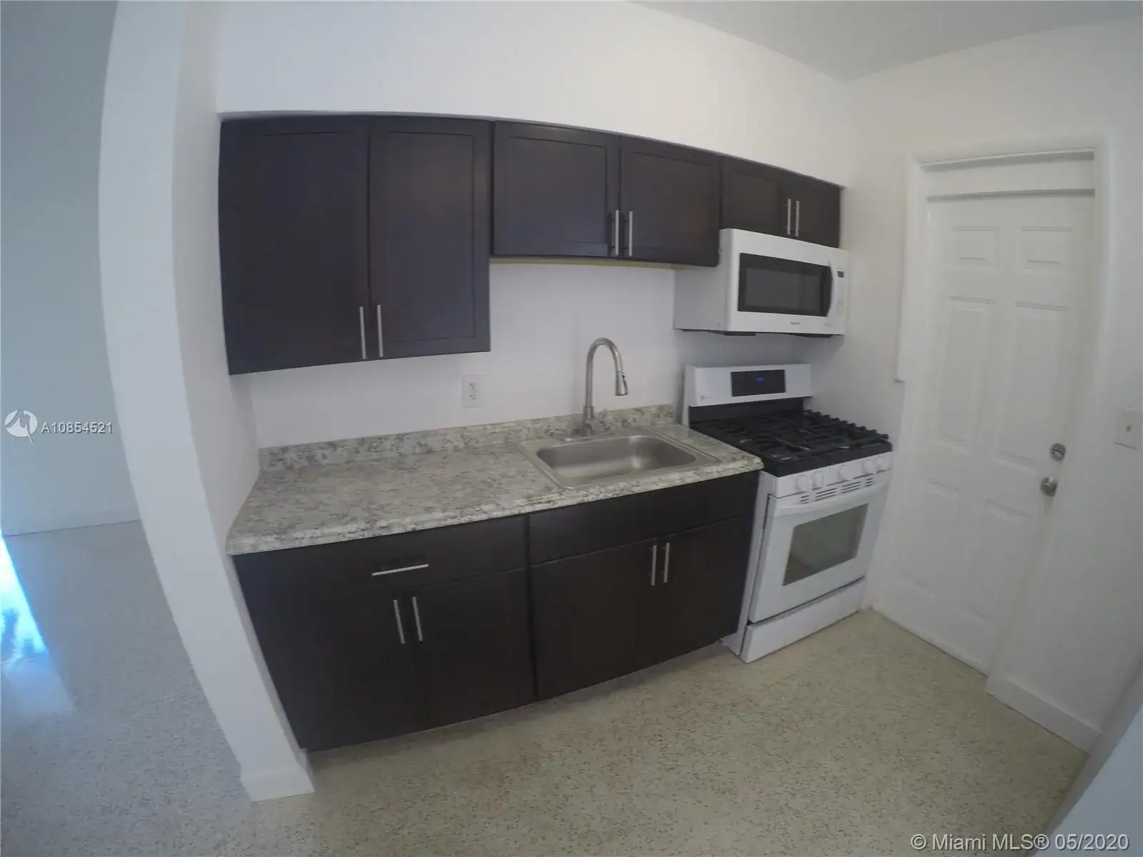 1 bedroom 1 bath Residential Lease for rent at 8010 Crespi Blvd # 1, Miami Beach FL 33141