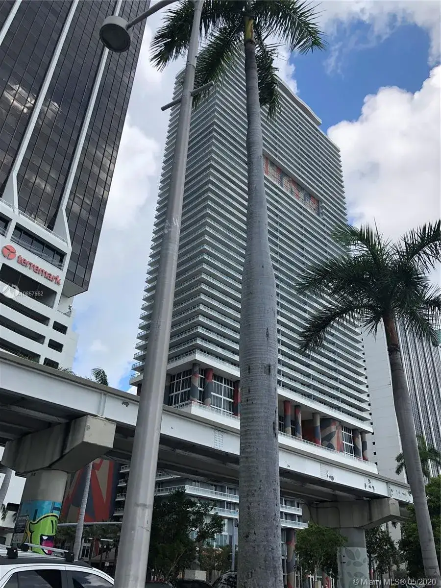 1 bedroom 1 bath Residential for sale at 50 Biscayne Blvd # 2307, Miami FL 33132